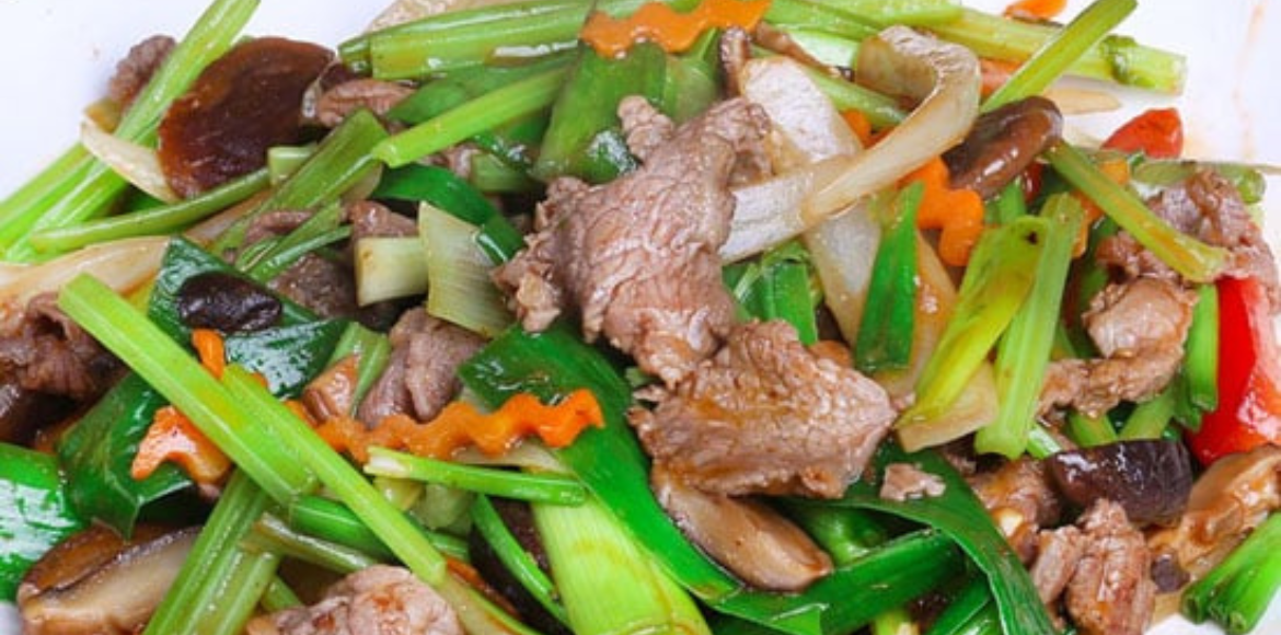 Bò xào cần tây