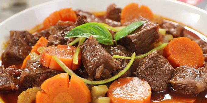 Bò sốt vang
